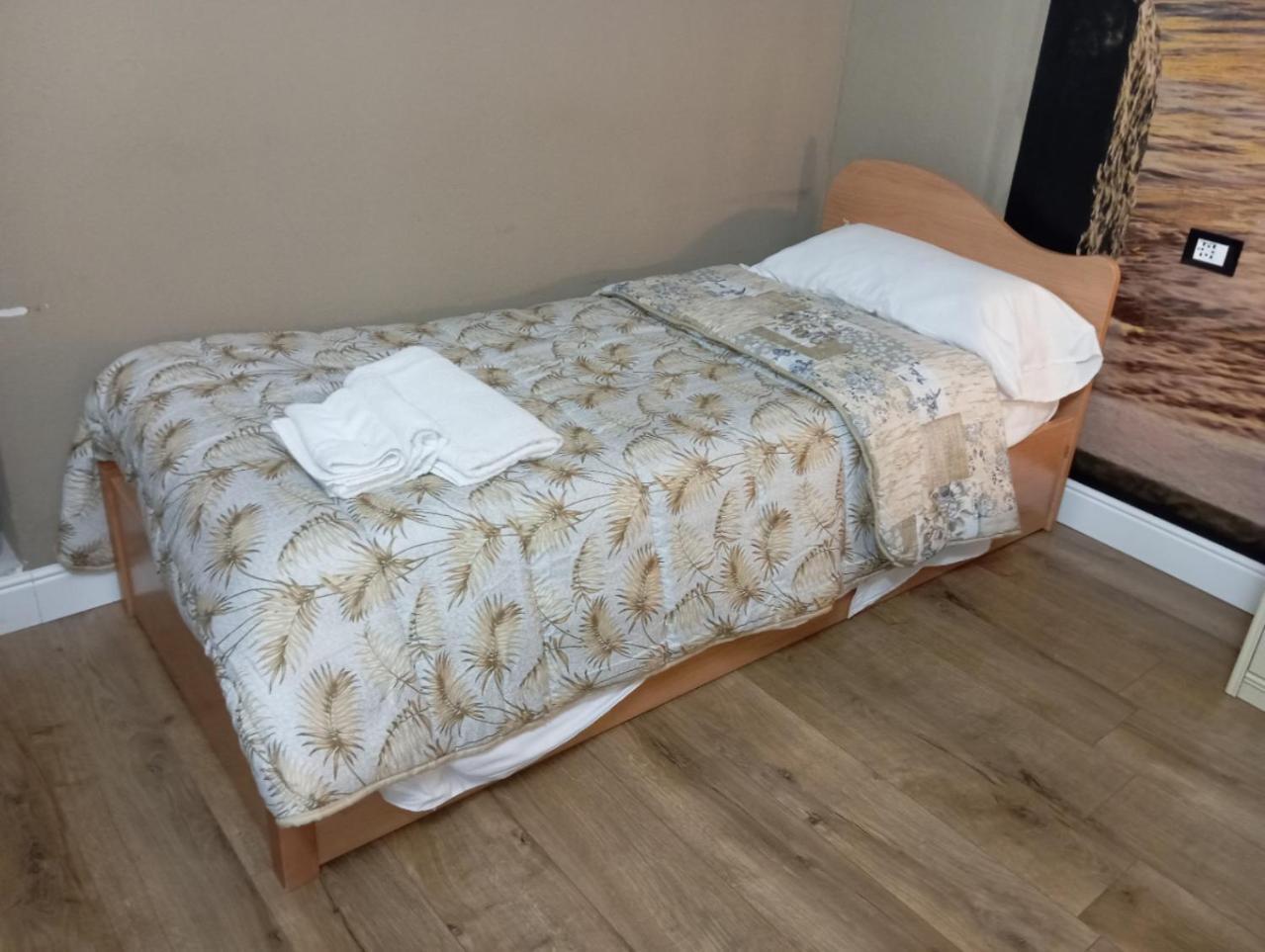 カリアリ Yaki Domo Bed & Breakfast エクステリア 写真